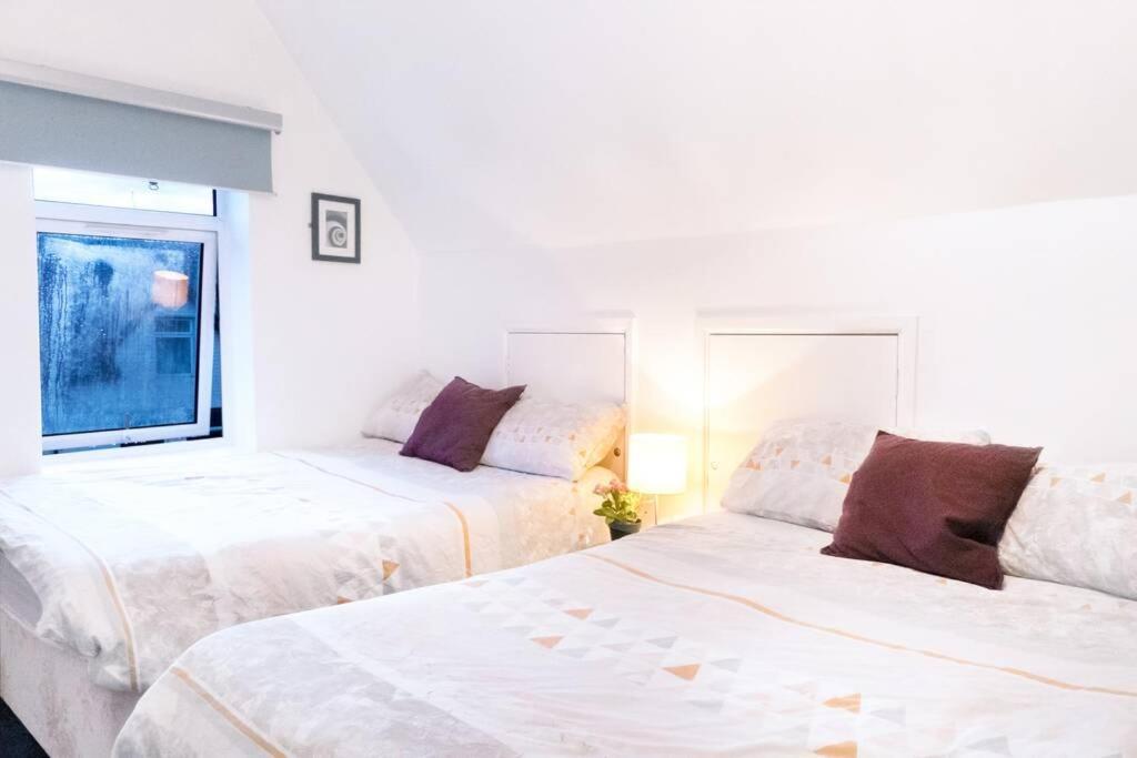 Apartment Up To 9 Close To Centre, Big Tv And Wifi Cardiff Luaran gambar