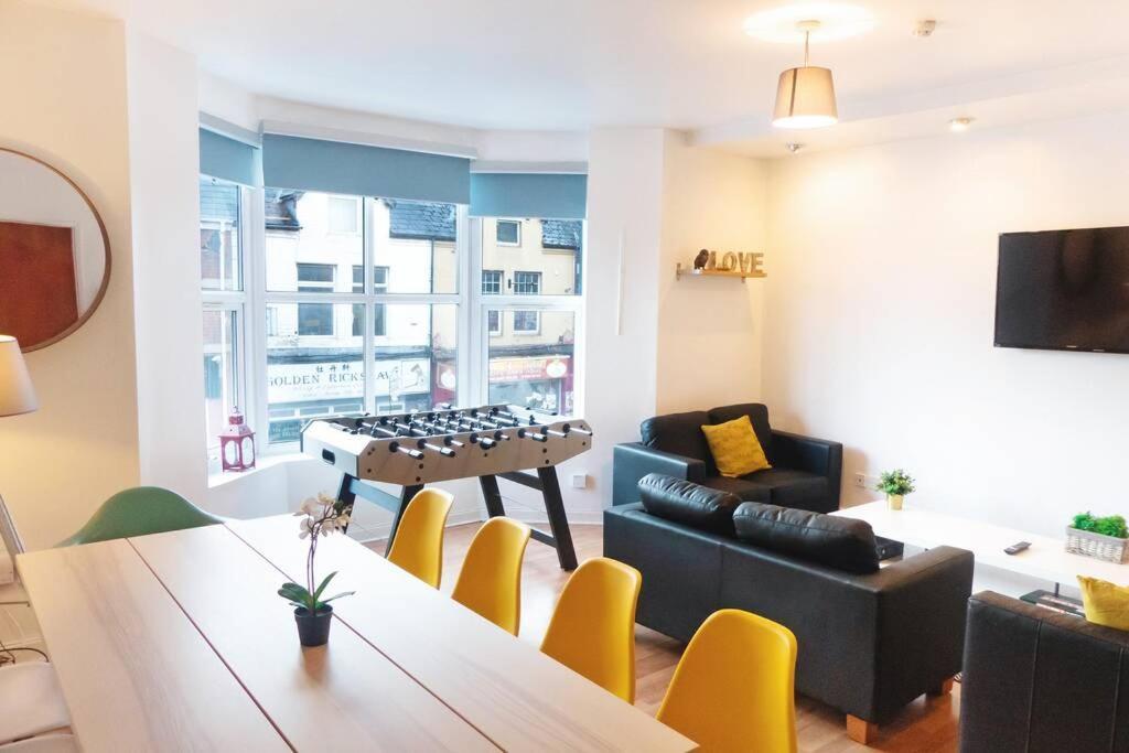 Apartment Up To 9 Close To Centre, Big Tv And Wifi Cardiff Luaran gambar