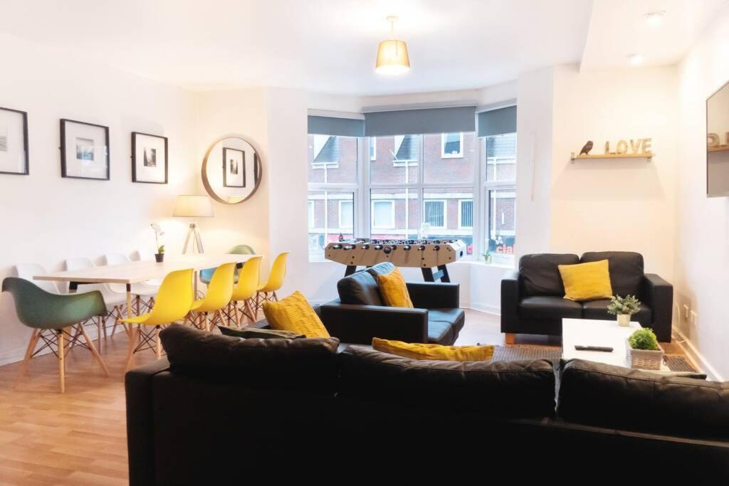 Apartment Up To 9 Close To Centre, Big Tv And Wifi Cardiff Luaran gambar