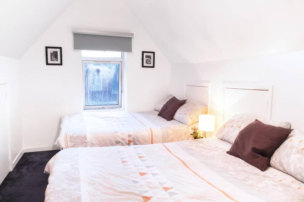 Apartment Up To 9 Close To Centre, Big Tv And Wifi Cardiff Luaran gambar